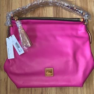 Dooney & Bourke NWT Smooth Leather Fuschia Hobo💕💕 D&B key fob included.